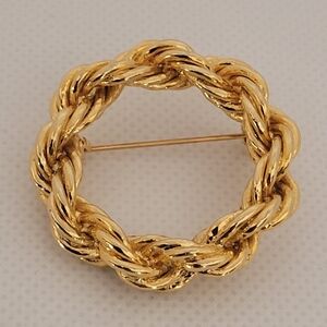 AAI Vintage Gold Tone Twisted Rope Design Circular Brooch